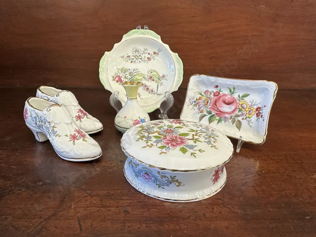 Selection Of Paragon China Items Including Lidded Dish, Shoes Etc Image 1++